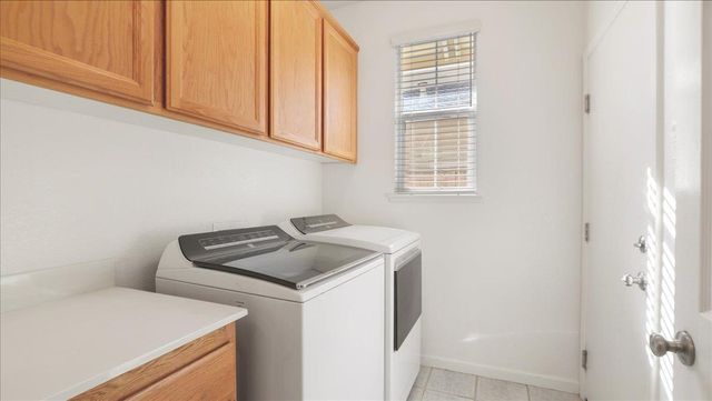 1153 Fergusen Way, Folsom, CA 95630