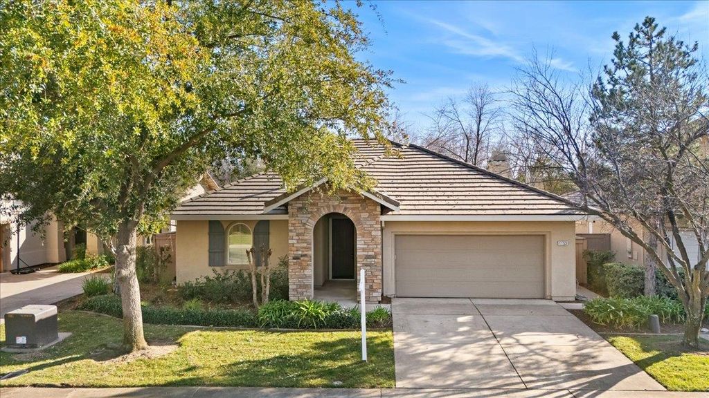 1153 Fergusen Way, Folsom, CA 95630