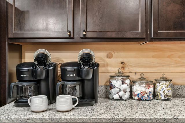 204 Lily Jo Way, Sevierville, TN 37876