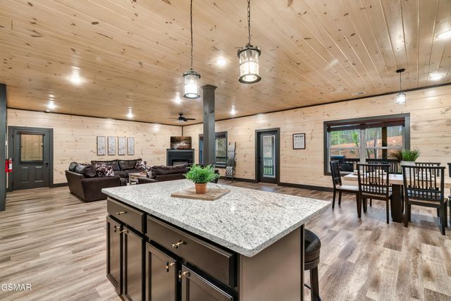 204 Lily Jo Way, Sevierville, TN 37876