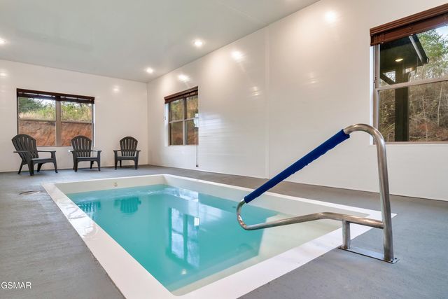 204 Lily Jo Way, Sevierville, TN 37876