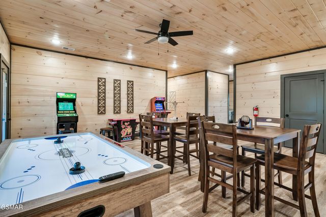 204 Lily Jo Way, Sevierville, TN 37876