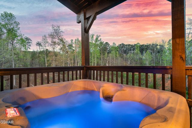 204 Lily Jo Way, Sevierville, TN 37876