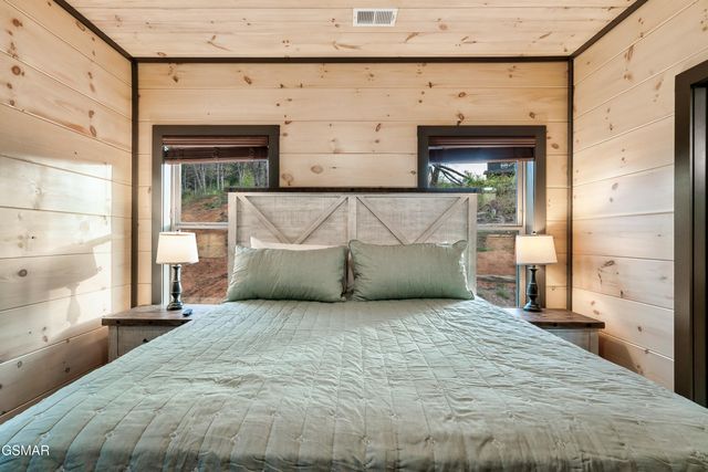 204 Lily Jo Way, Sevierville, TN 37876