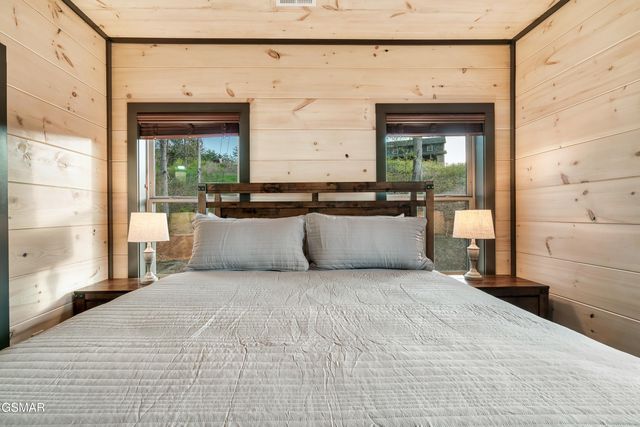 204 Lily Jo Way, Sevierville, TN 37876