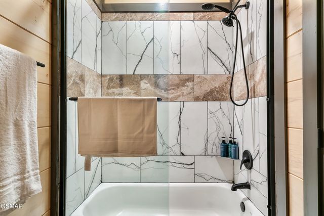 204 Lily Jo Way, Sevierville, TN 37876