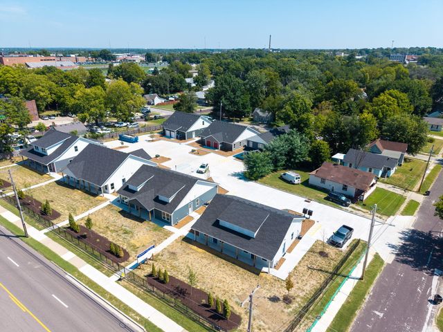 602 N PROVIDENCE RD 102, Columbia, MO 65203