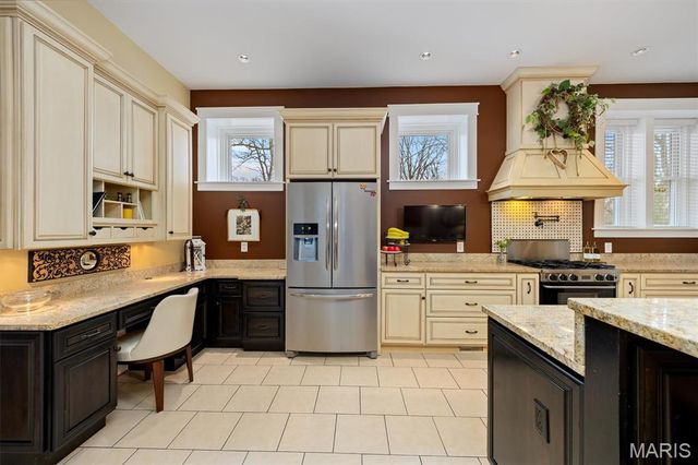 106 Harmon Drive, Lebanon, IL 62254