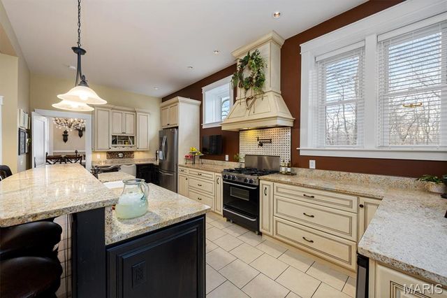 106 Harmon Drive, Lebanon, IL 62254