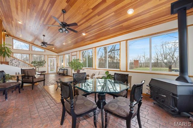 106 Harmon Drive, Lebanon, IL 62254