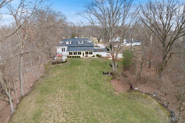 106 Harmon Drive, Lebanon, IL 62254