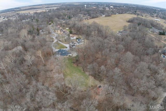 106 Harmon Drive, Lebanon, IL 62254