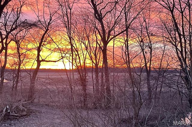 106 Harmon Drive, Lebanon, IL 62254