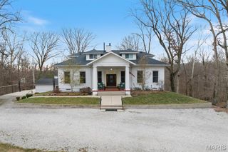 106 Harmon Drive, Lebanon, IL 62254