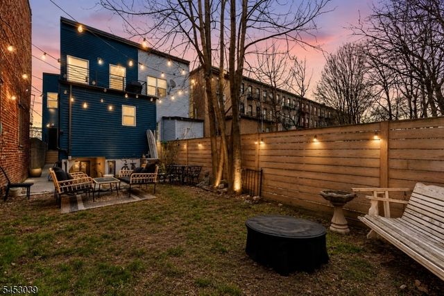 245 Summit Ave, Jersey City, NJ 07304