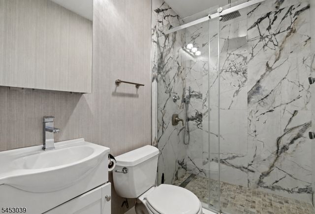 245 Summit Ave, Jersey City, NJ 07304