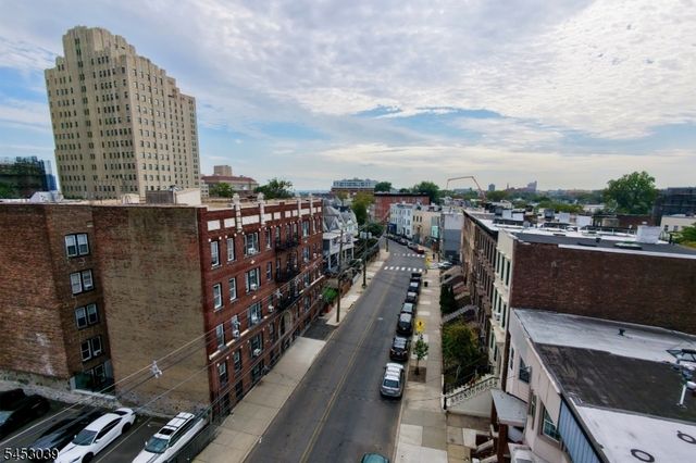 245 Summit Ave, Jersey City, NJ 07304