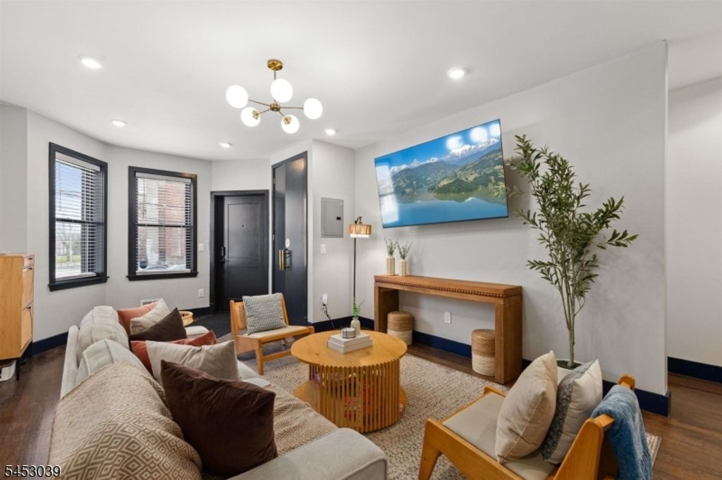 245 Summit Ave, Jersey City, NJ 07304 — photo 2