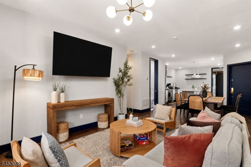 245 Summit Ave, Jersey City, NJ 07304 — photo 3