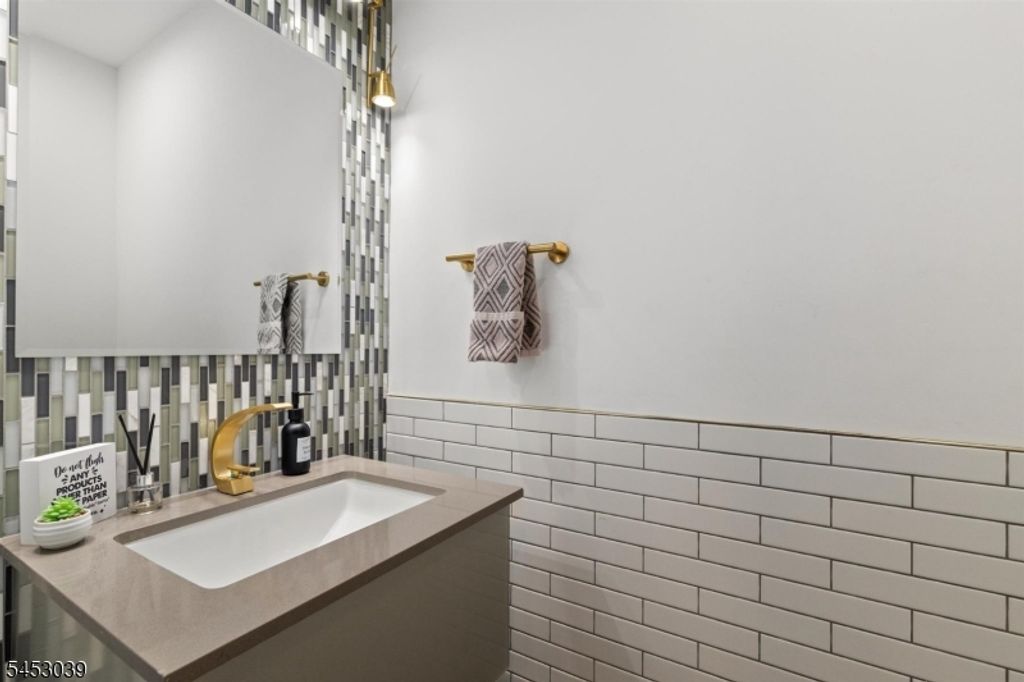 245 Summit Ave, Jersey City, NJ 07304 — photo 4