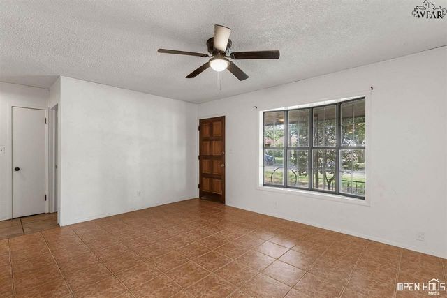 2920 CUNNINGHAM DRIVE, Wichita Falls, TX 76308