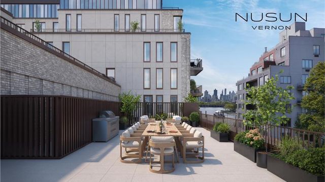 3055 Vernon Blvd # 2K, New York City, NY 11102