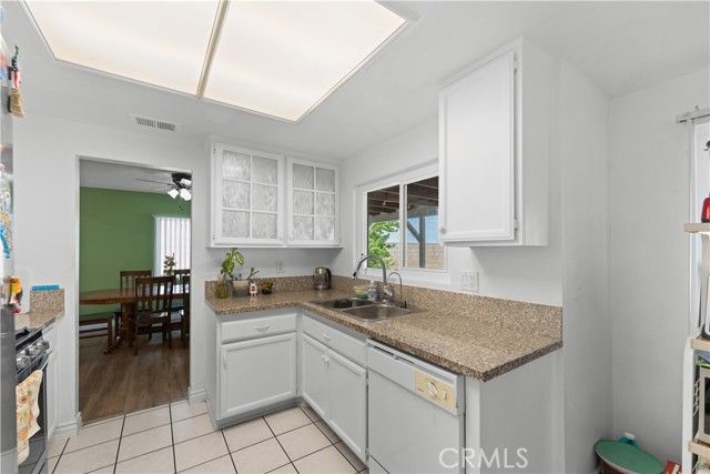 38224 San Mateo Avenue, Palmdale, CA 93551