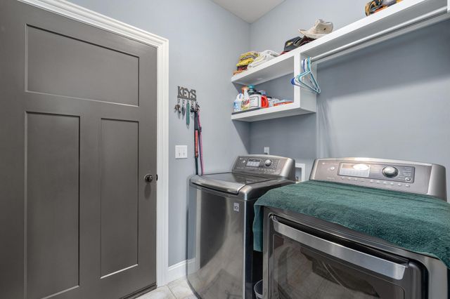 4415 N Cassie, Maize, KS 67101