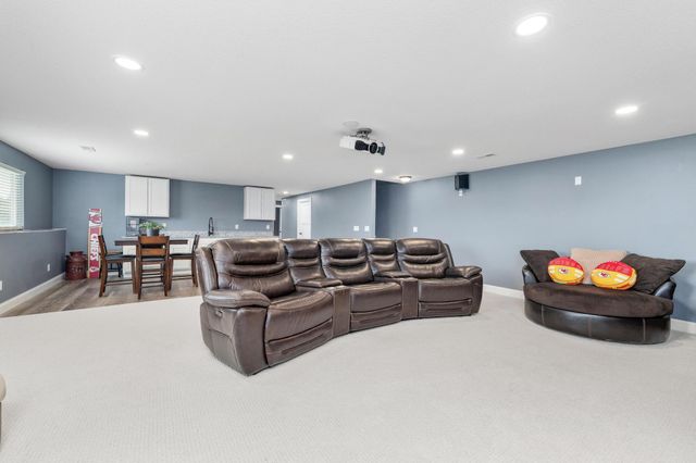 4415 N Cassie, Maize, KS 67101