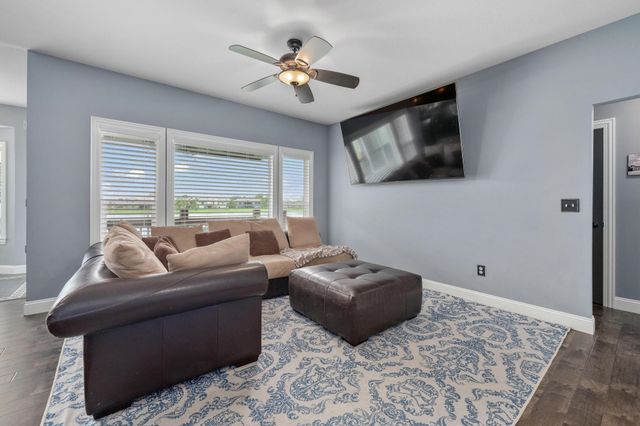 4415 N Cassie, Maize, KS 67101