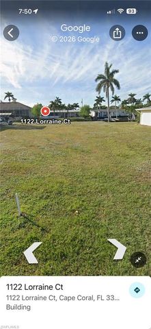 1122 Lorraine CT, Cape Coral, FL 33904