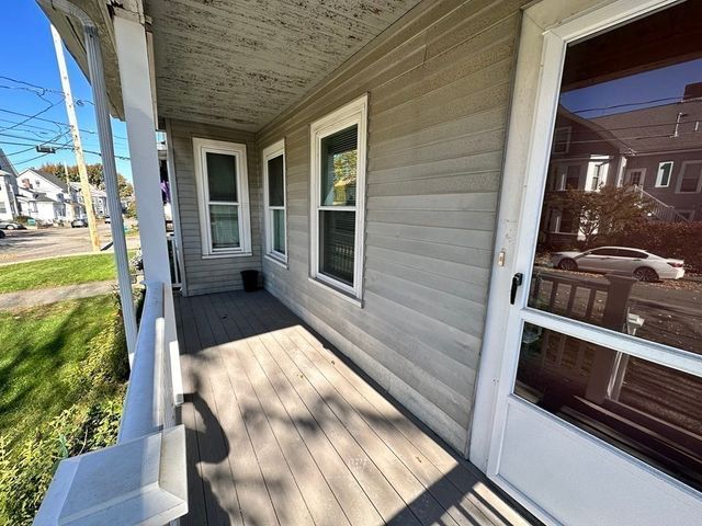 70 Gardner St 1, Waltham, MA 02453