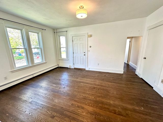 70 Gardner St 1, Waltham, MA 02453