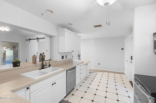 1115 N Old Mill Drive, Deltona, FL 32725