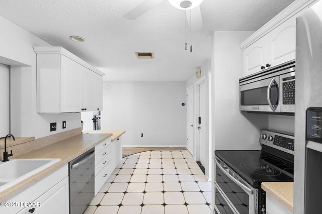 1115 N Old Mill Drive, Deltona, FL 32725