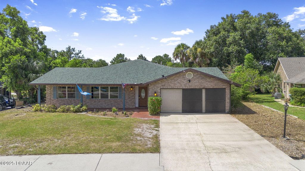 1115 N Old Mill Drive, Deltona, FL 32725