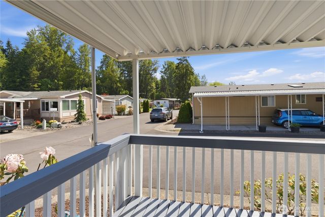 318 Peacock Lane, Kelso, WA 98626