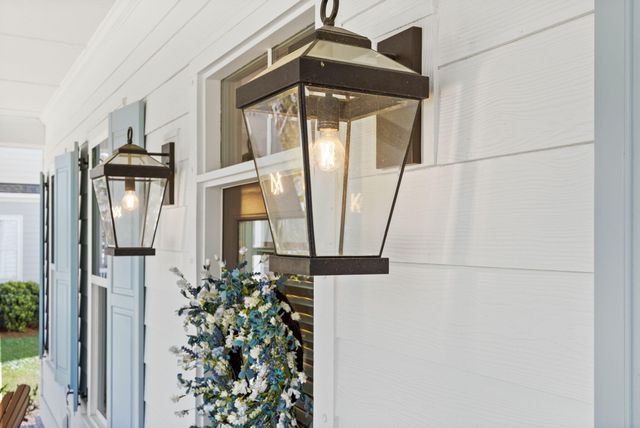 3976 Berberis Lane, Ravenel, SC 29470