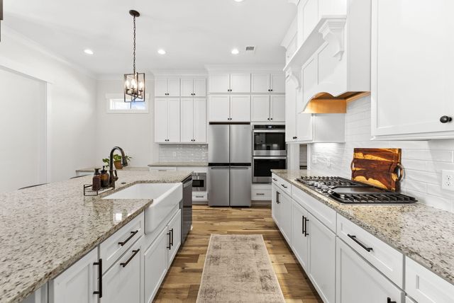 3976 Berberis Lane, Ravenel, SC 29470