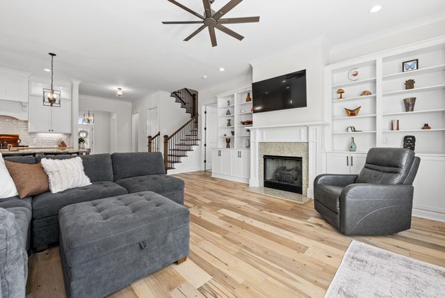 3976 Berberis Lane, Ravenel, SC 29470