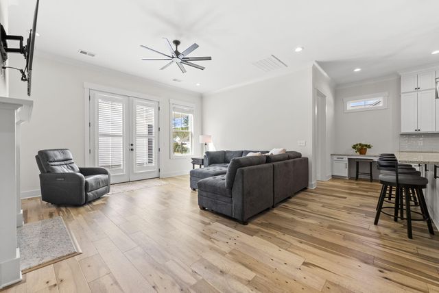 3976 Berberis Lane, Ravenel, SC 29470