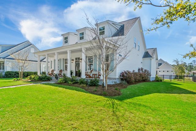 3976 Berberis Lane, Ravenel, SC 29470