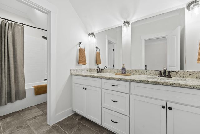 3976 Berberis Lane, Ravenel, SC 29470