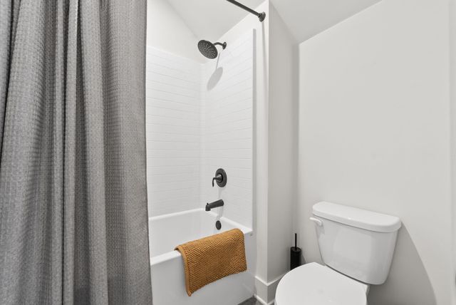 3976 Berberis Lane, Ravenel, SC 29470