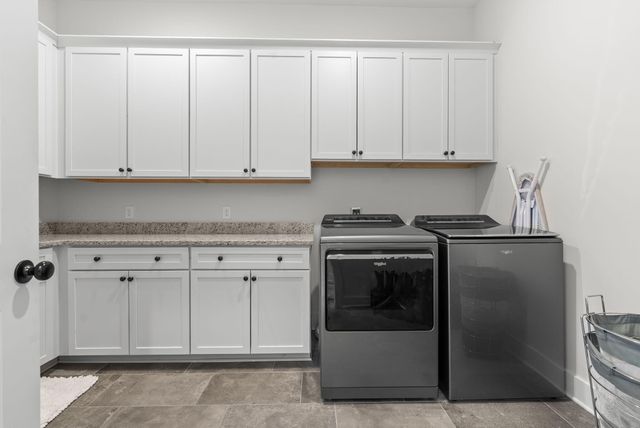 3976 Berberis Lane, Ravenel, SC 29470