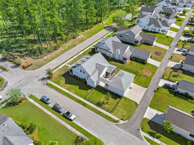 3976 Berberis Lane, Ravenel, SC 29470