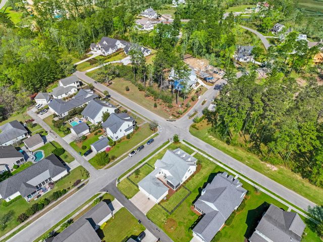 3976 Berberis Lane, Ravenel, SC 29470
