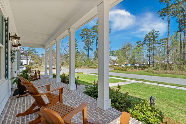 3976 Berberis Lane, Ravenel, SC 29470