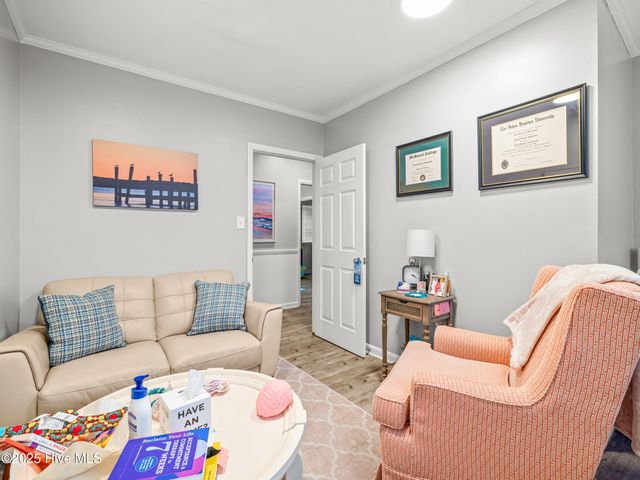 10 Dewitt Street, Jacksonville, NC 28540