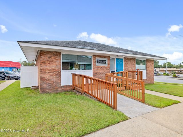 10 Dewitt Street, Jacksonville, NC 28540
